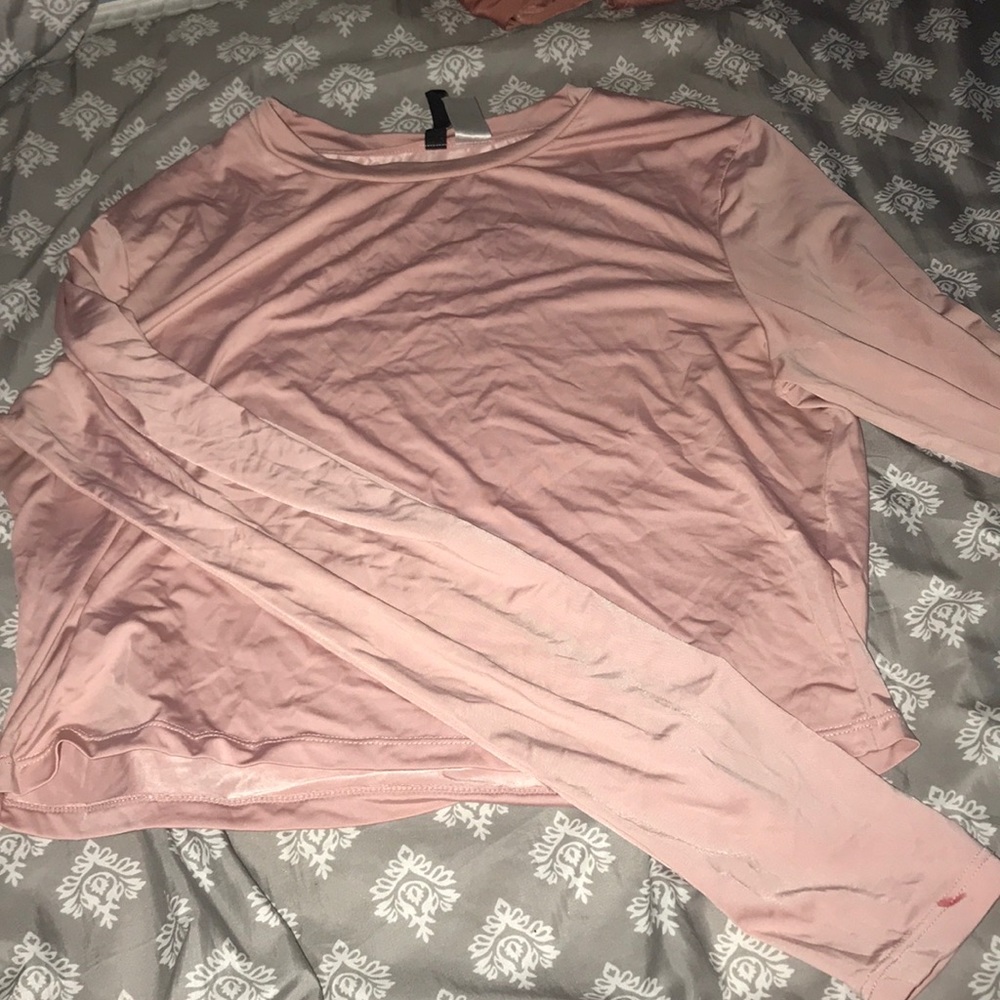 Silk-like crop top